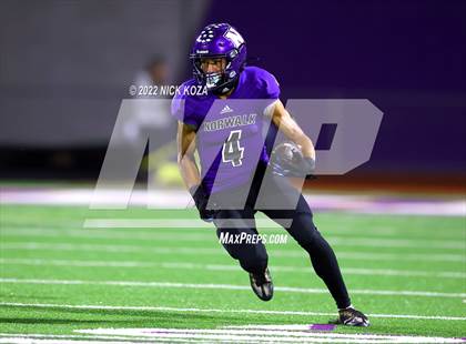 Thumbnail 1 in Bellflower vs. Norwalk photogallery.