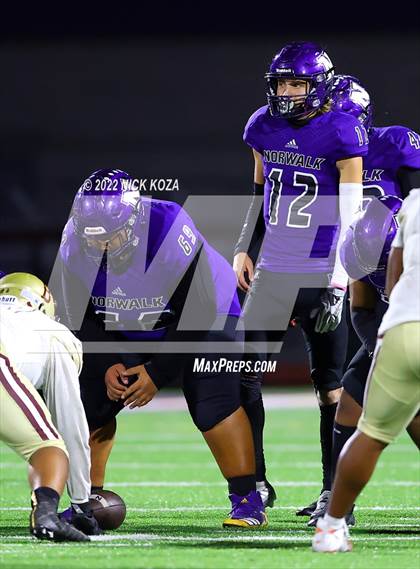 Thumbnail 1 in Bellflower vs. Norwalk photogallery.