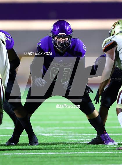 Thumbnail 2 in Bellflower vs. Norwalk photogallery.