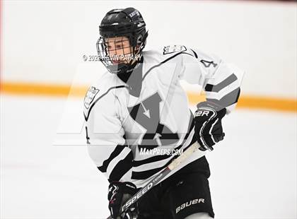 Thumbnail 1 in Hamden vs. Xavier (CIAC D1 Quarterfinal) photogallery.