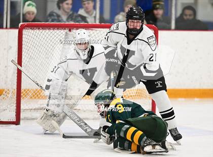 Thumbnail 1 in Hamden vs. Xavier (CIAC D1 Quarterfinal) photogallery.