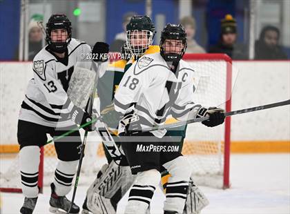 Thumbnail 2 in Hamden vs. Xavier (CIAC D1 Quarterfinal) photogallery.