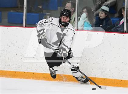 Thumbnail 2 in Hamden vs. Xavier (CIAC D1 Quarterfinal) photogallery.