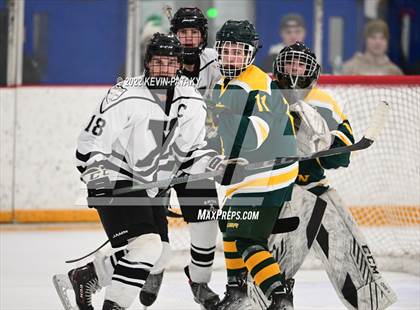 Thumbnail 2 in Hamden vs. Xavier (CIAC D1 Quarterfinal) photogallery.