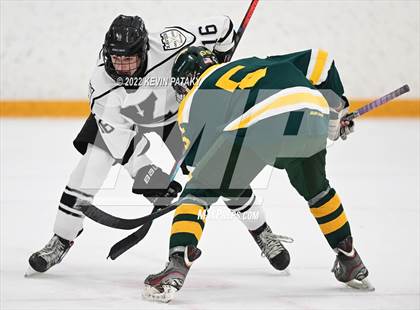 Thumbnail 2 in Hamden vs. Xavier (CIAC D1 Quarterfinal) photogallery.