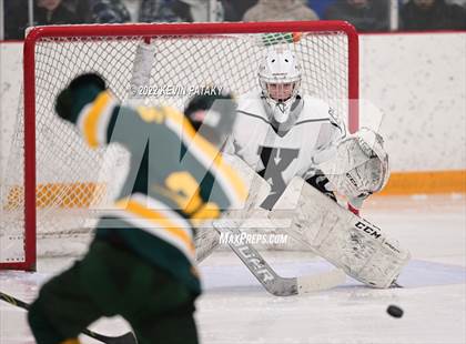 Thumbnail 1 in Hamden vs. Xavier (CIAC D1 Quarterfinal) photogallery.