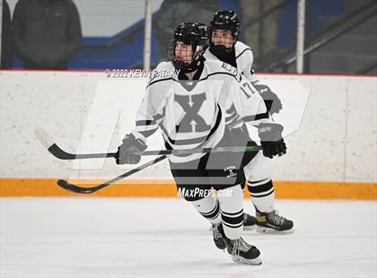 Thumbnail 3 in Hamden vs. Xavier (CIAC D1 Quarterfinal) photogallery.