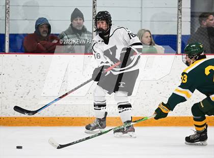 Thumbnail 1 in Hamden vs. Xavier (CIAC D1 Quarterfinal) photogallery.