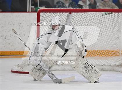 Thumbnail 2 in Hamden vs. Xavier (CIAC D1 Quarterfinal) photogallery.