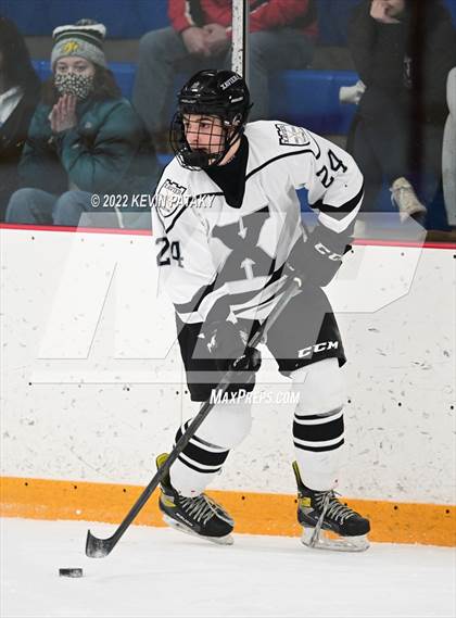 Thumbnail 2 in Hamden vs. Xavier (CIAC D1 Quarterfinal) photogallery.