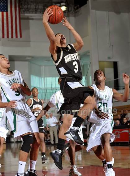 Thumbnail 2 in Northview vs. Damien (So Cal Shootout) photogallery.