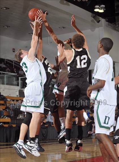 Thumbnail 1 in Northview vs. Damien (So Cal Shootout) photogallery.