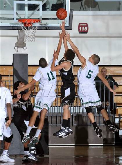 Thumbnail 1 in Northview vs. Damien (So Cal Shootout) photogallery.
