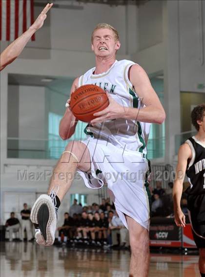Thumbnail 3 in Northview vs. Damien (So Cal Shootout) photogallery.