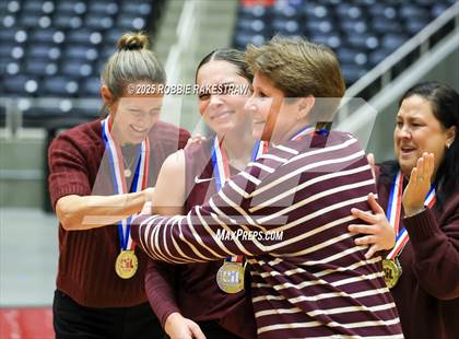 Thumbnail 2 in Iola vs. Crawford (UIL 2A D2 Volleyball Final Medal Ceremony) photogallery.