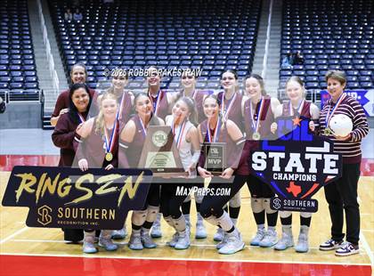 Thumbnail 2 in Iola vs. Crawford (UIL 2A D2 Volleyball Final Medal Ceremony) photogallery.