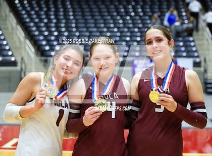 Thumbnail 3 in Iola vs. Crawford (UIL 2A D2 Volleyball Final Medal Ceremony) photogallery.
