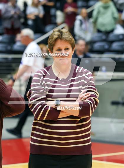 Thumbnail 3 in Iola vs. Crawford (UIL 2A D2 Volleyball Final Medal Ceremony) photogallery.