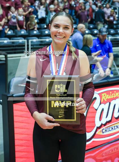 Thumbnail 3 in Iola vs. Crawford (UIL 2A D2 Volleyball Final Medal Ceremony) photogallery.