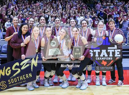 Thumbnail 2 in Iola vs. Crawford (UIL 2A D2 Volleyball Final Medal Ceremony) photogallery.