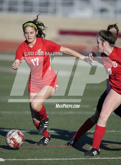 Thumbnail 1 in Henderson vs Grapevine (GCISD Tournament) photogallery.