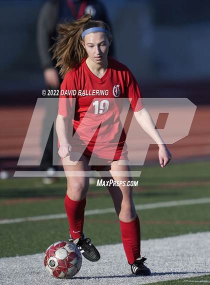 Thumbnail 3 in Henderson vs Grapevine (GCISD Tournament) photogallery.