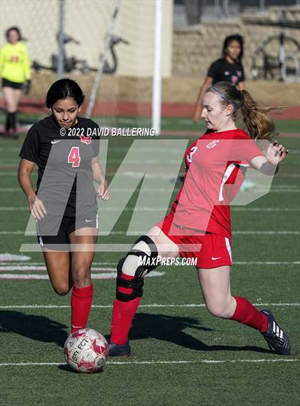 Thumbnail 3 in Henderson vs Grapevine (GCISD Tournament) photogallery.