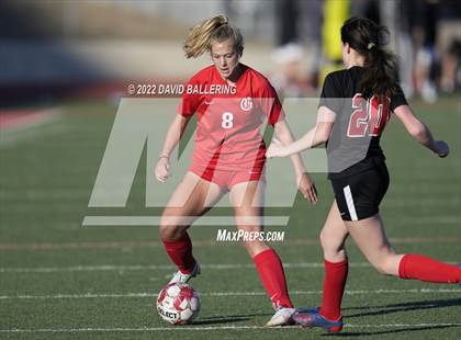 Thumbnail 2 in Henderson vs Grapevine (GCISD Tournament) photogallery.