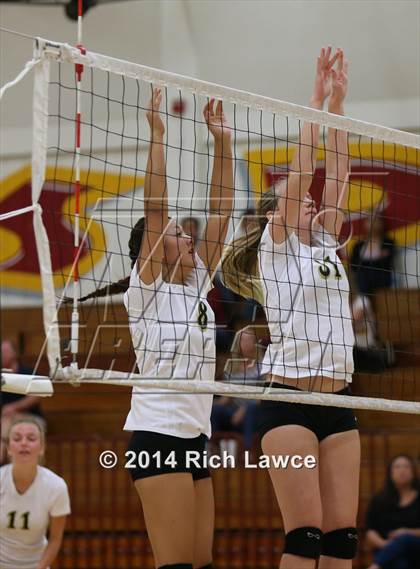 Thumbnail 2 in Canyon @ Esperanza photogallery.