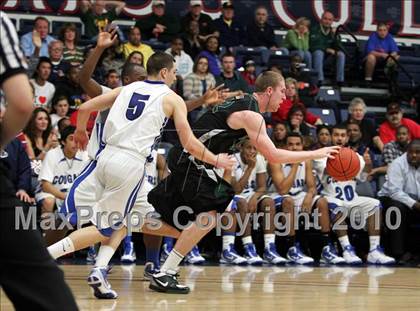 Thumbnail 1 in Newark Memorial vs. De La Salle (CIF NCS D1 Final) photogallery.