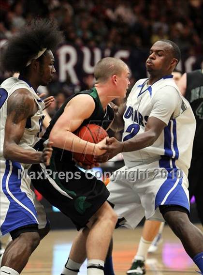 Thumbnail 2 in Newark Memorial vs. De La Salle (CIF NCS D1 Final) photogallery.