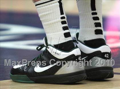 Thumbnail 1 in Newark Memorial vs. De La Salle (CIF NCS D1 Final) photogallery.