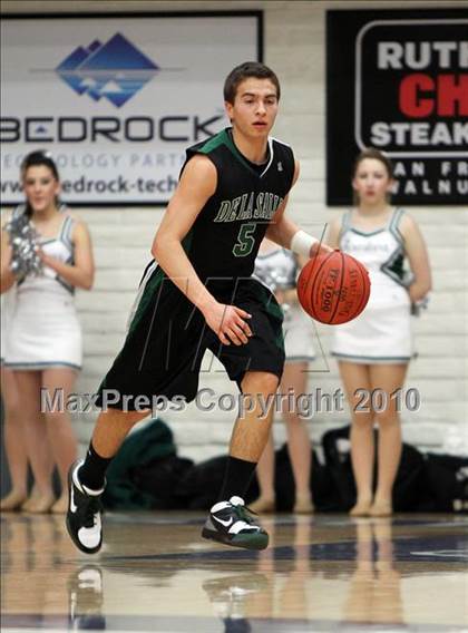 Thumbnail 3 in Newark Memorial vs. De La Salle (CIF NCS D1 Final) photogallery.