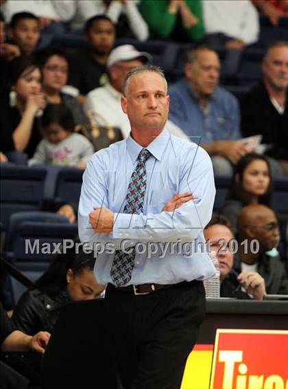 Thumbnail 1 in Newark Memorial vs. De La Salle (CIF NCS D1 Final) photogallery.