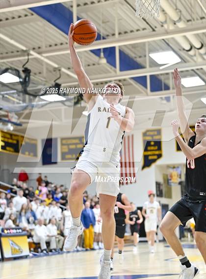 Thumbnail 1 in Wapahani @ Shenandoah photogallery.