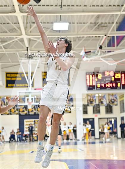 Thumbnail 3 in Wapahani @ Shenandoah photogallery.