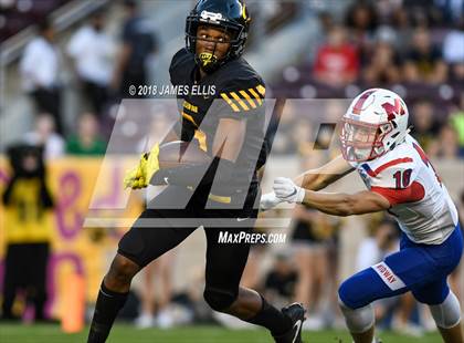 Thumbnail 1 in Midway vs. Klein Oak (UIL 6A Regional Playoff) photogallery.