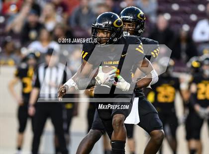 Thumbnail 2 in Midway vs. Klein Oak (UIL 6A Regional Playoff) photogallery.