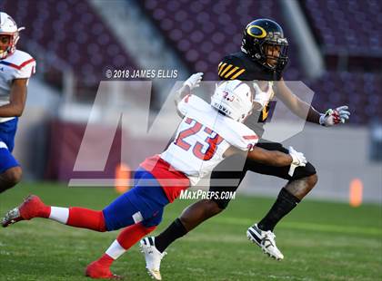 Thumbnail 3 in Midway vs. Klein Oak (UIL 6A Regional Playoff) photogallery.