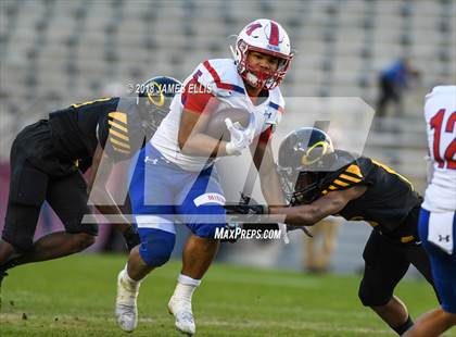 Thumbnail 3 in Midway vs. Klein Oak (UIL 6A Regional Playoff) photogallery.