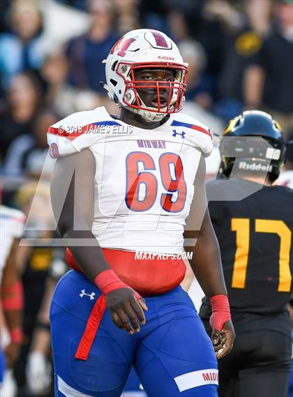 Thumbnail 3 in Midway vs. Klein Oak (UIL 6A Regional Playoff) photogallery.