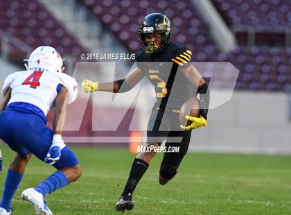 Thumbnail 3 in Midway vs. Klein Oak (UIL 6A Regional Playoff) photogallery.