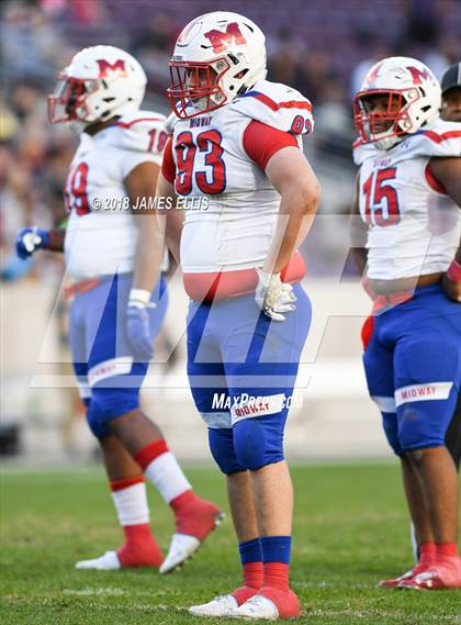 Thumbnail 2 in Midway vs. Klein Oak (UIL 6A Regional Playoff) photogallery.