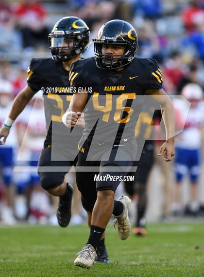 Thumbnail 2 in Midway vs. Klein Oak (UIL 6A Regional Playoff) photogallery.