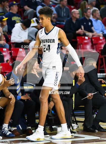 Thumbnail 1 in Mountain Pointe vs. Desert Vista (AIA 6A Final) photogallery.