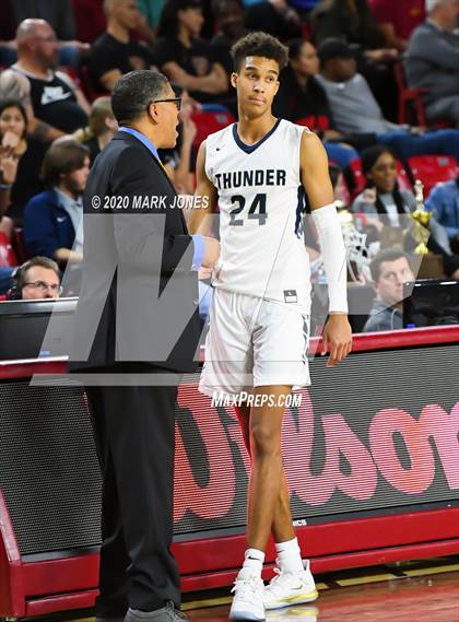 Thumbnail 3 in Mountain Pointe vs. Desert Vista (AIA 6A Final) photogallery.