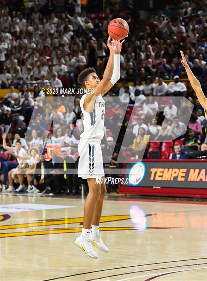 Thumbnail 2 in Mountain Pointe vs. Desert Vista (AIA 6A Final) photogallery.