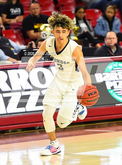 Thumbnail 3 in Mountain Pointe vs. Desert Vista (AIA 6A Final) photogallery.