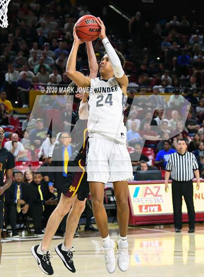 Thumbnail 3 in Mountain Pointe vs. Desert Vista (AIA 6A Final) photogallery.