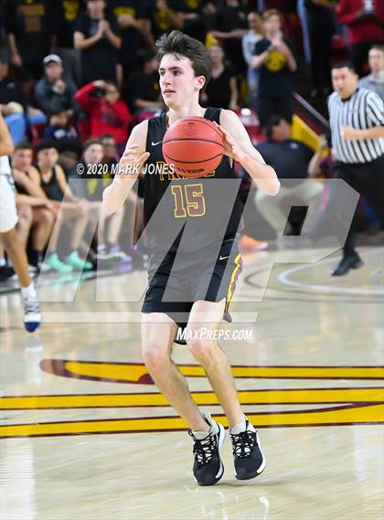 Thumbnail 1 in Mountain Pointe vs. Desert Vista (AIA 6A Final) photogallery.